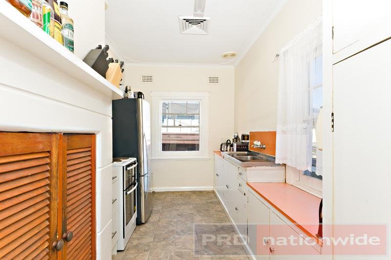 500 Henry Lawson Drive EAST HILLS 6