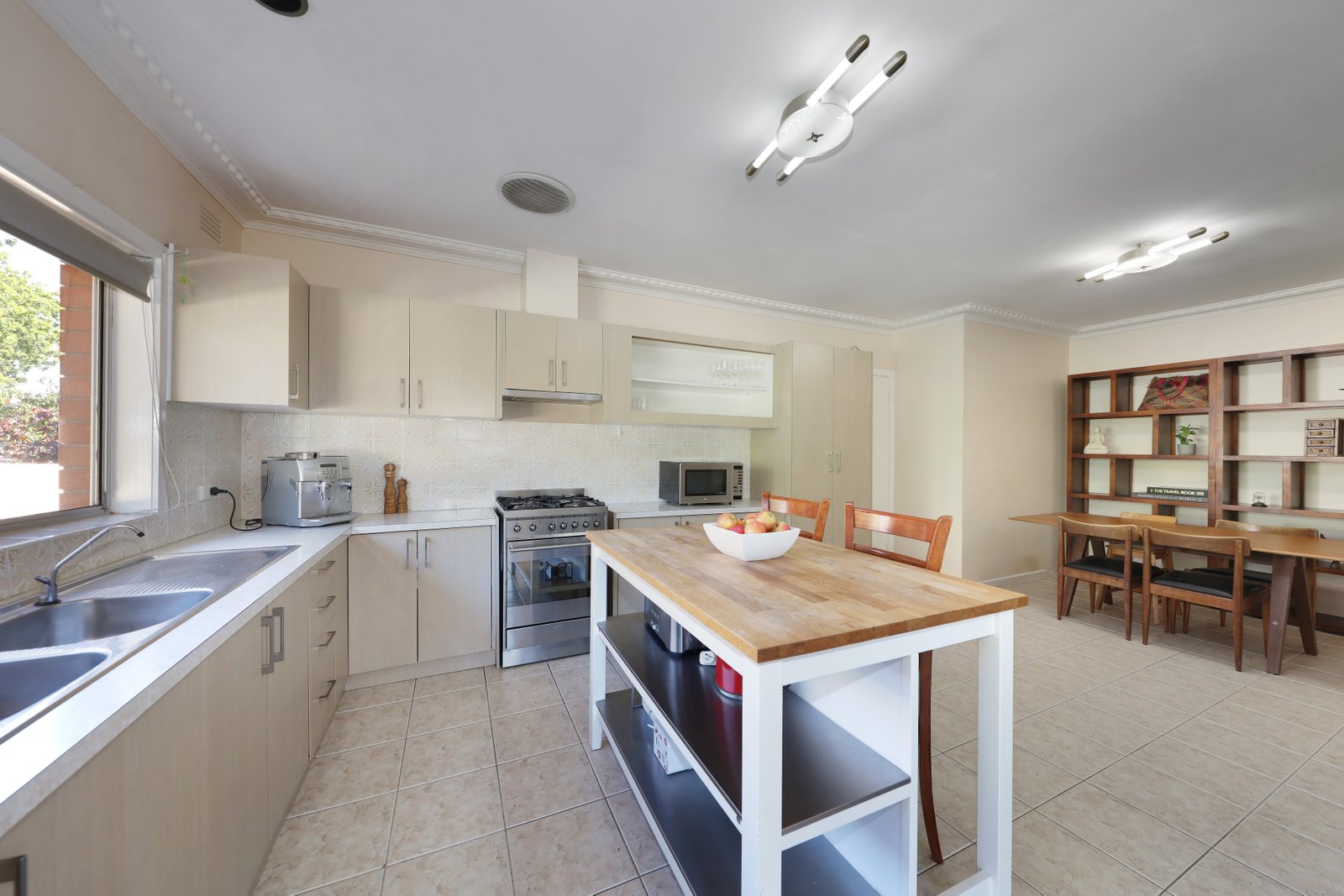 Gallery: 500 South Road