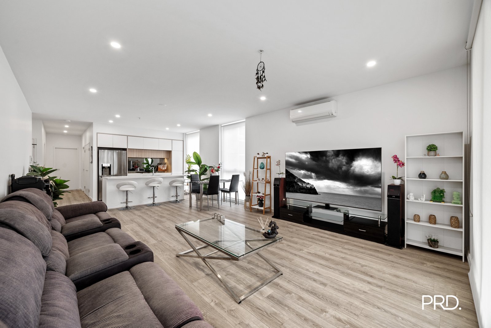 501/10 Aviators Way PENRITH 4