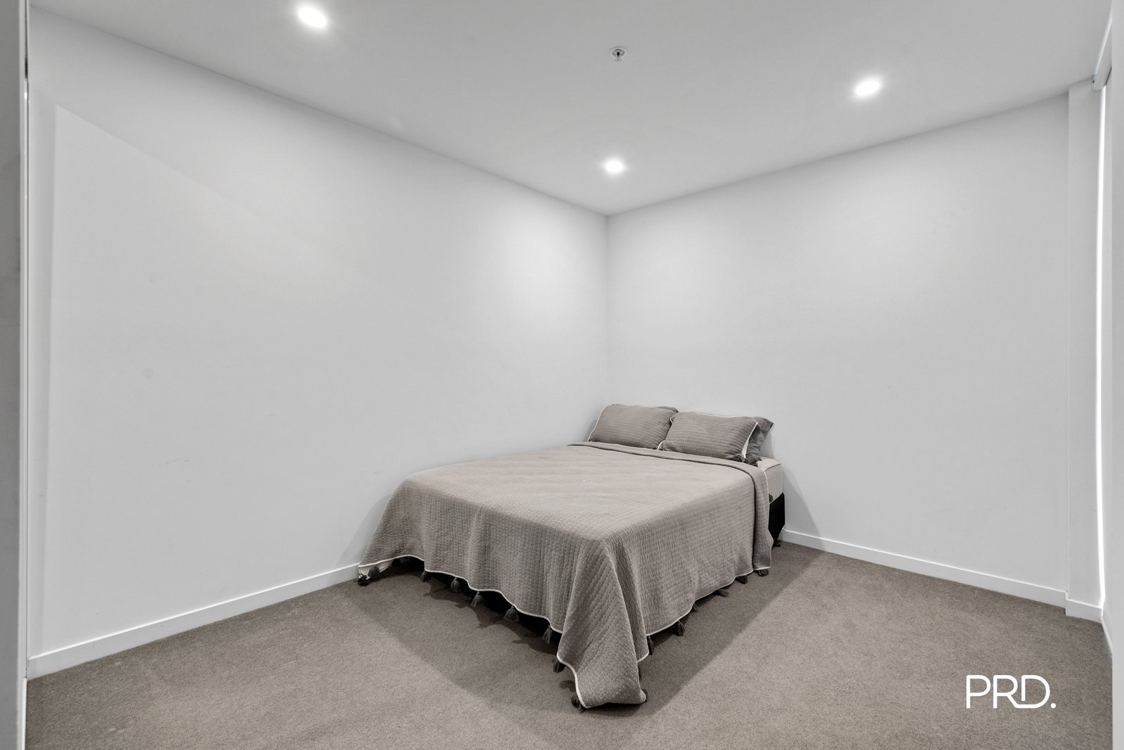 501/10 Aviators Way PENRITH 7