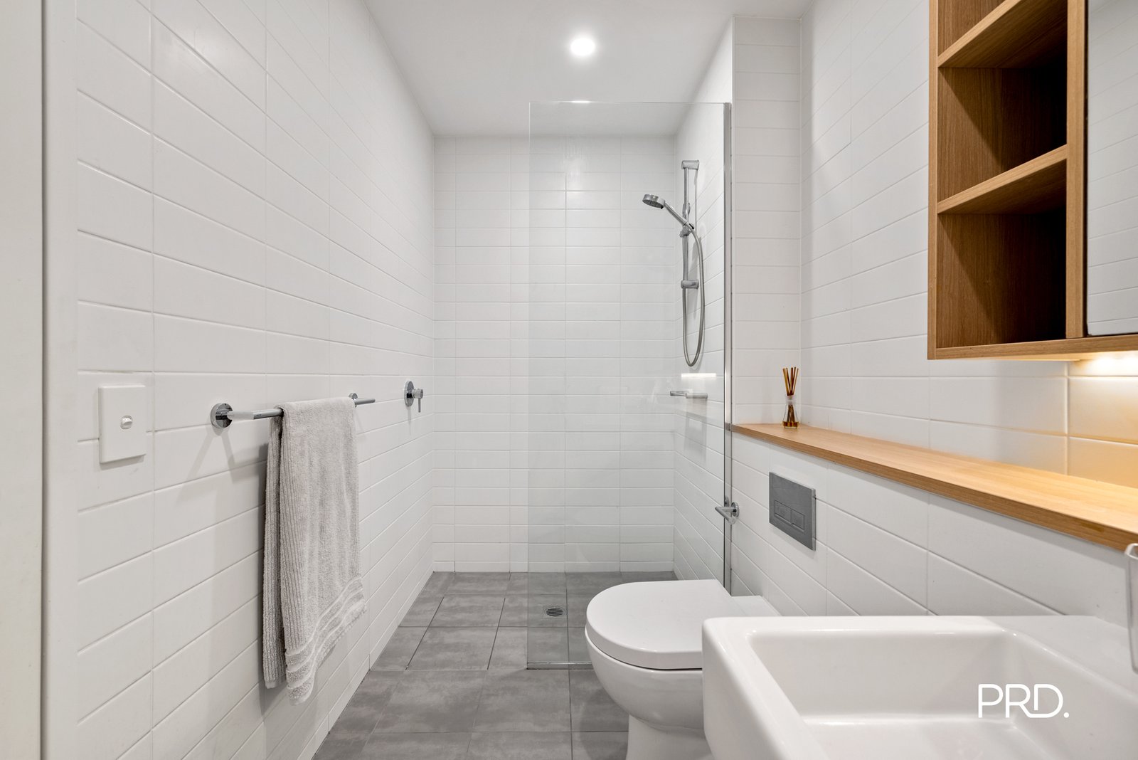501/10 Aviators Way PENRITH 9