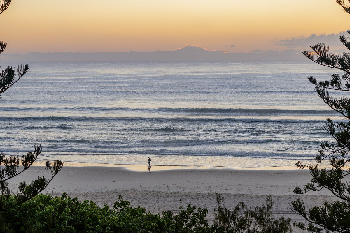 501/112 The Esplanade Burleigh Heads 2