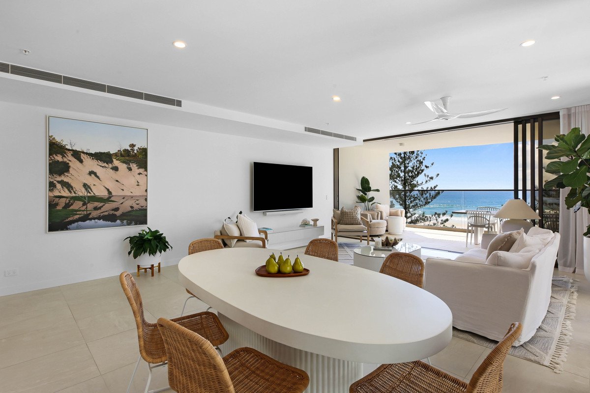 501/112 The Esplanade Burleigh Heads 8