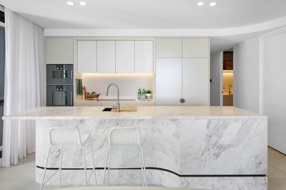 501/112 The Esplanade Burleigh Heads 11