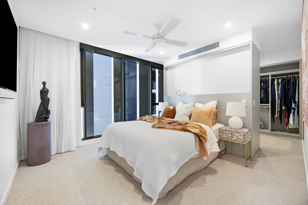 501/112 The Esplanade Burleigh Heads 15