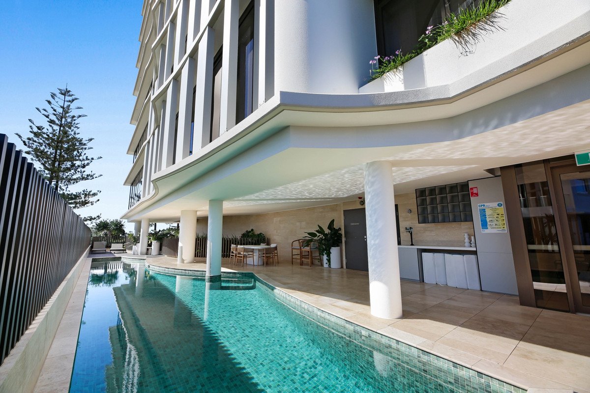 501/112 The Esplanade Burleigh Heads 25