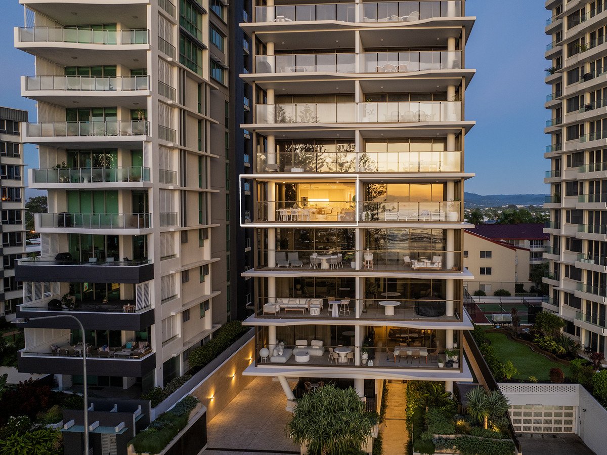 501/112 The Esplanade Burleigh Heads 30