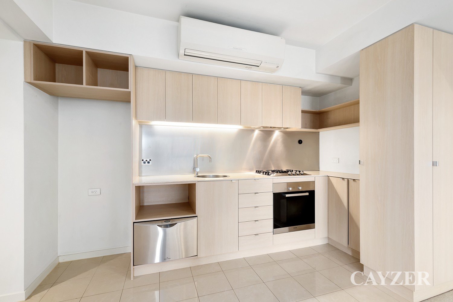 Gallery: 501/2-14 Albert Road