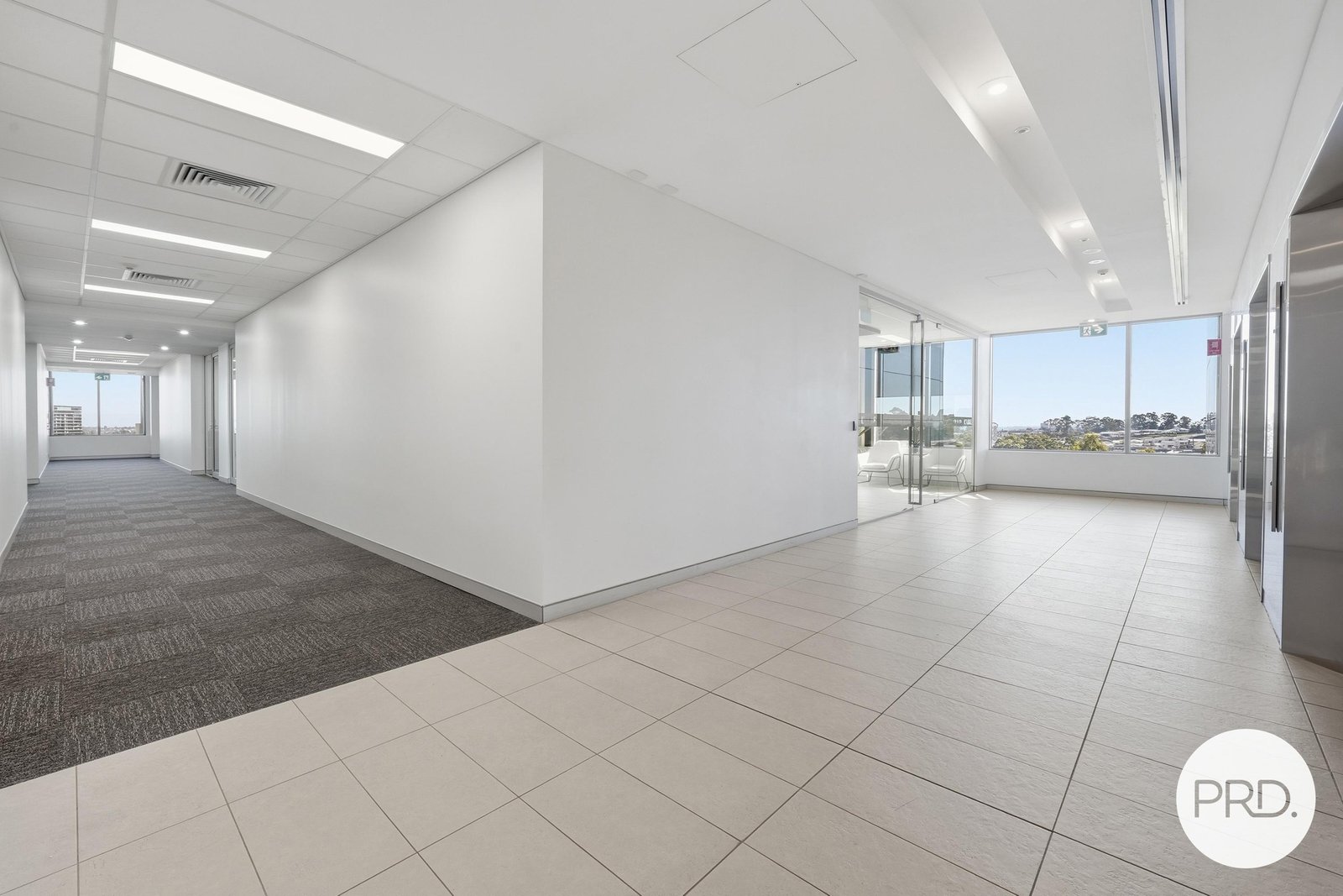 5.01/2 - 8 Brookhollow Avenue NORWEST 8