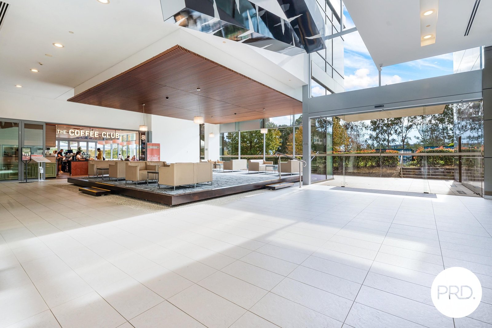 5.01/2 - 8 Brookhollow Avenue NORWEST 12