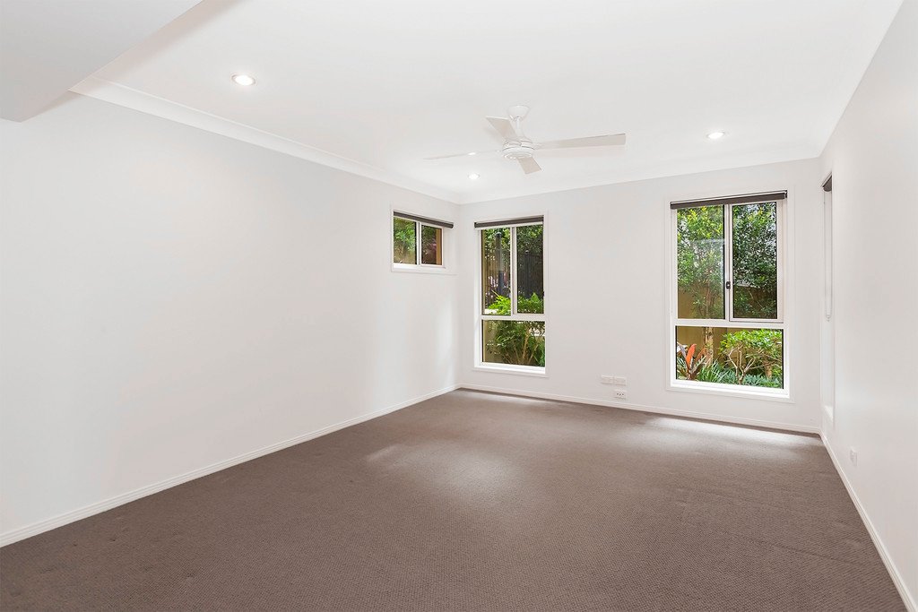 5013 Riverwood Grove BENOWA 13