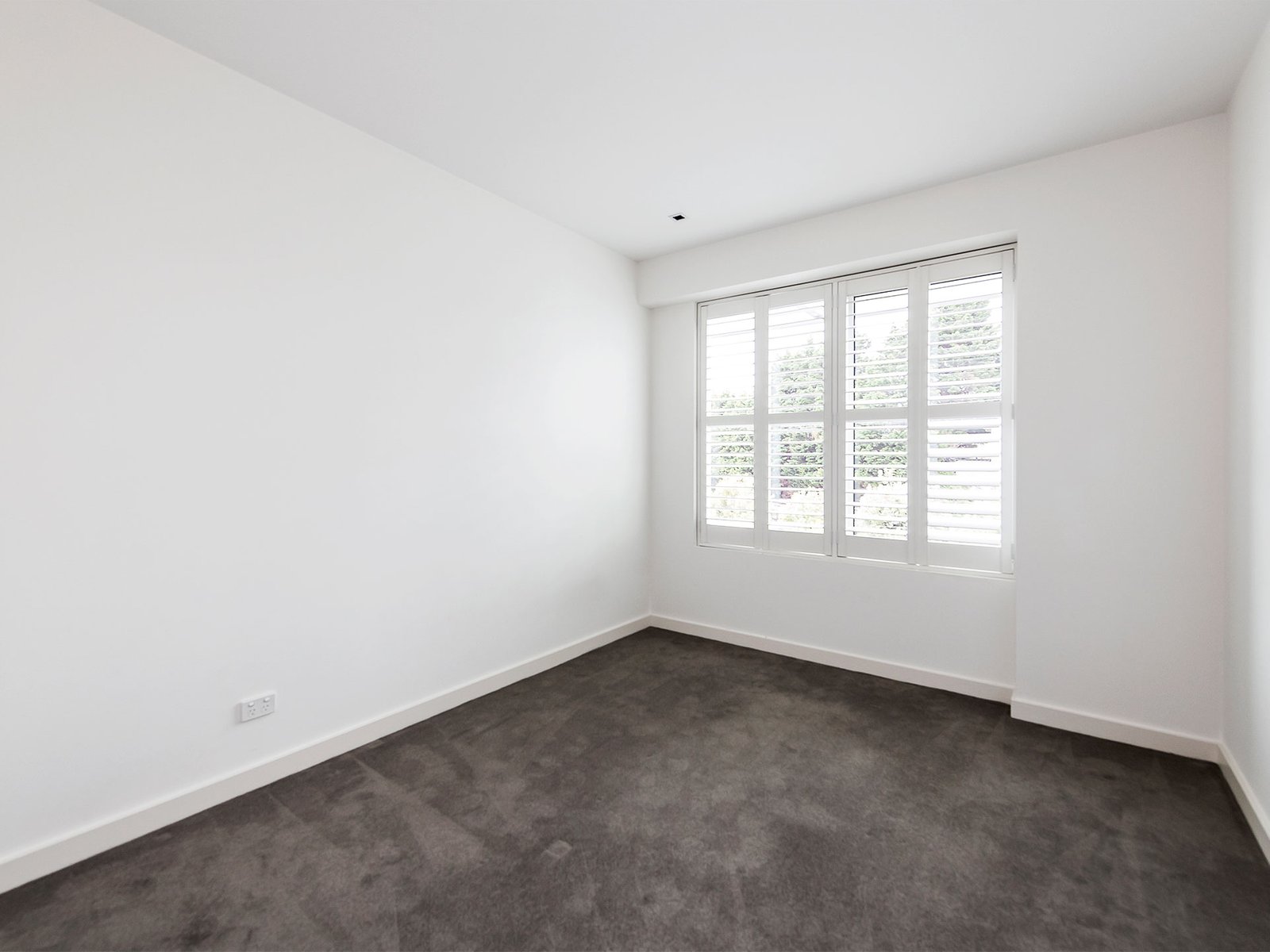 Gallery: 50/15 Beach Road