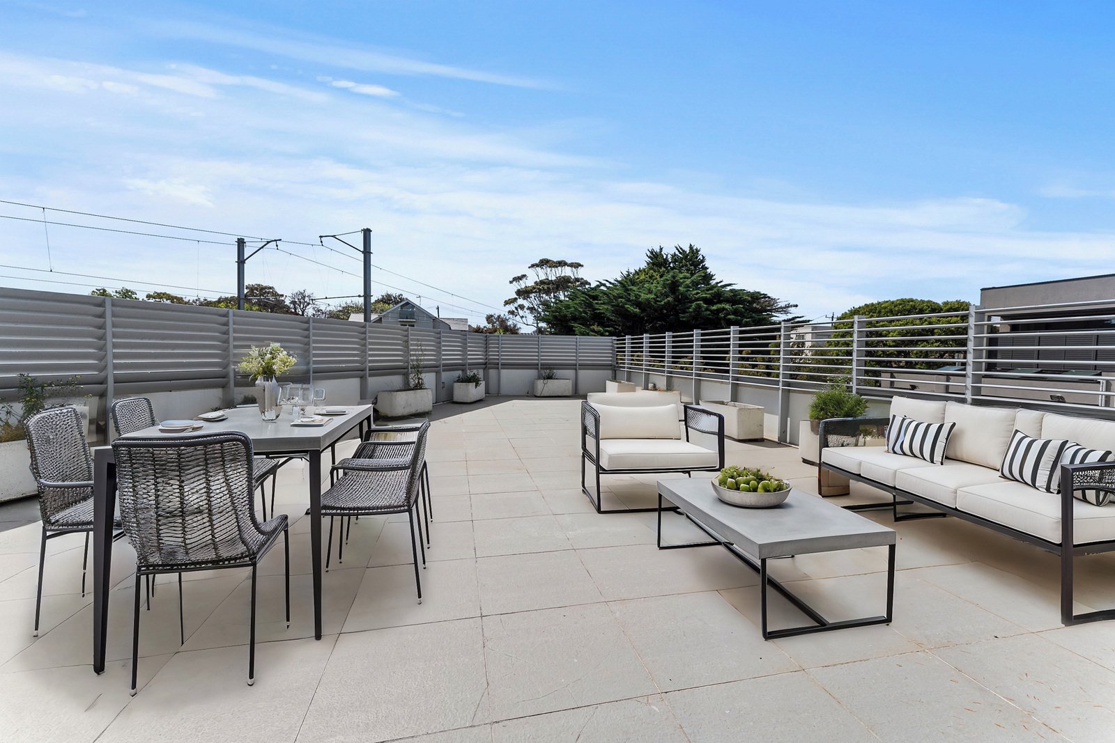 Gallery: 50/15 Beach Street