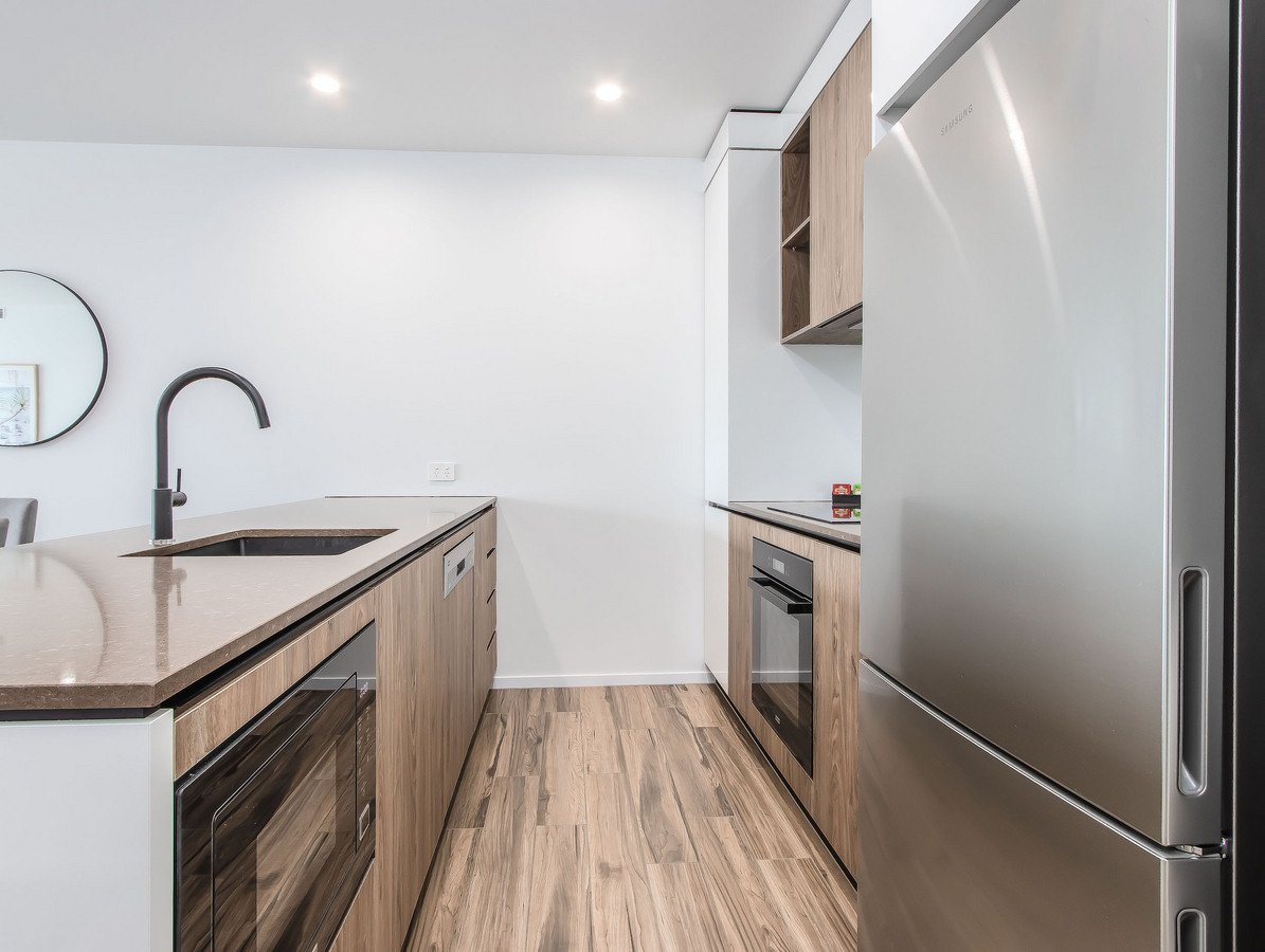 50/1969 Gold Coast Highway Burleigh Heads 10