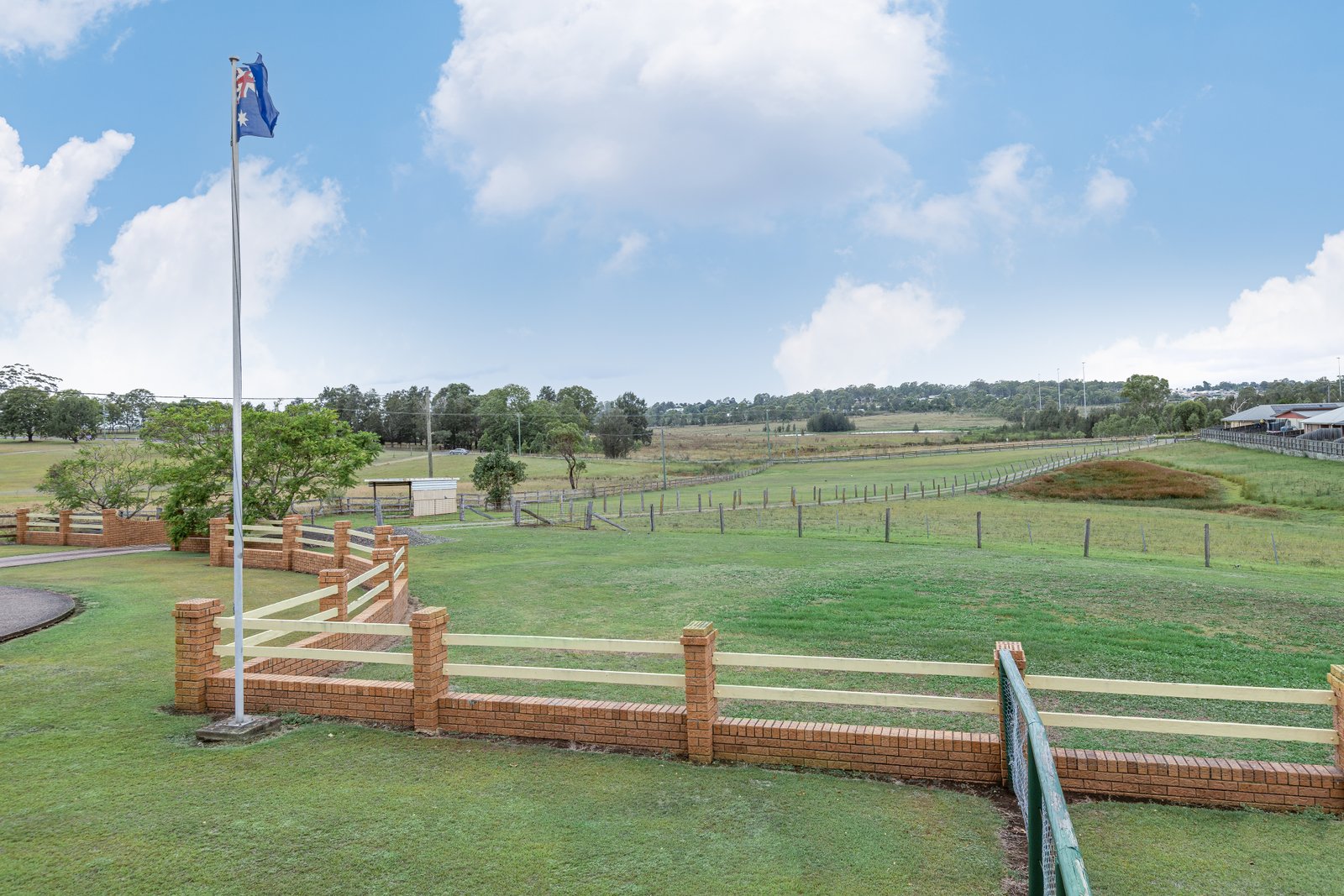 502 Oakhampton Road OAKHAMPTON 23