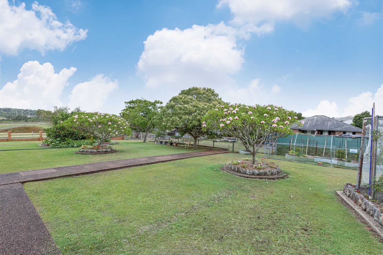 502 Oakhampton Road OAKHAMPTON 24