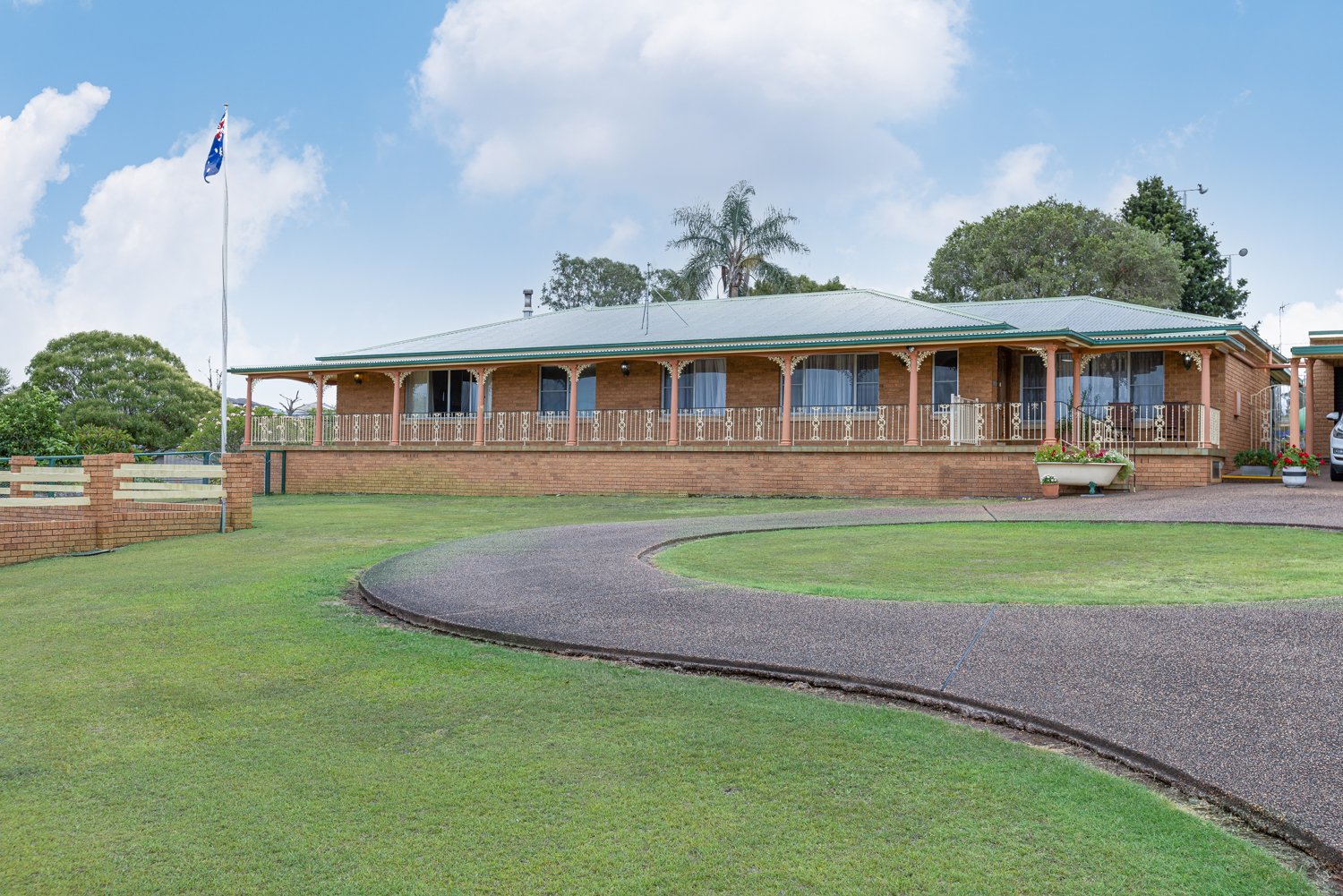 502 Oakhampton Road OAKHAMPTON 35