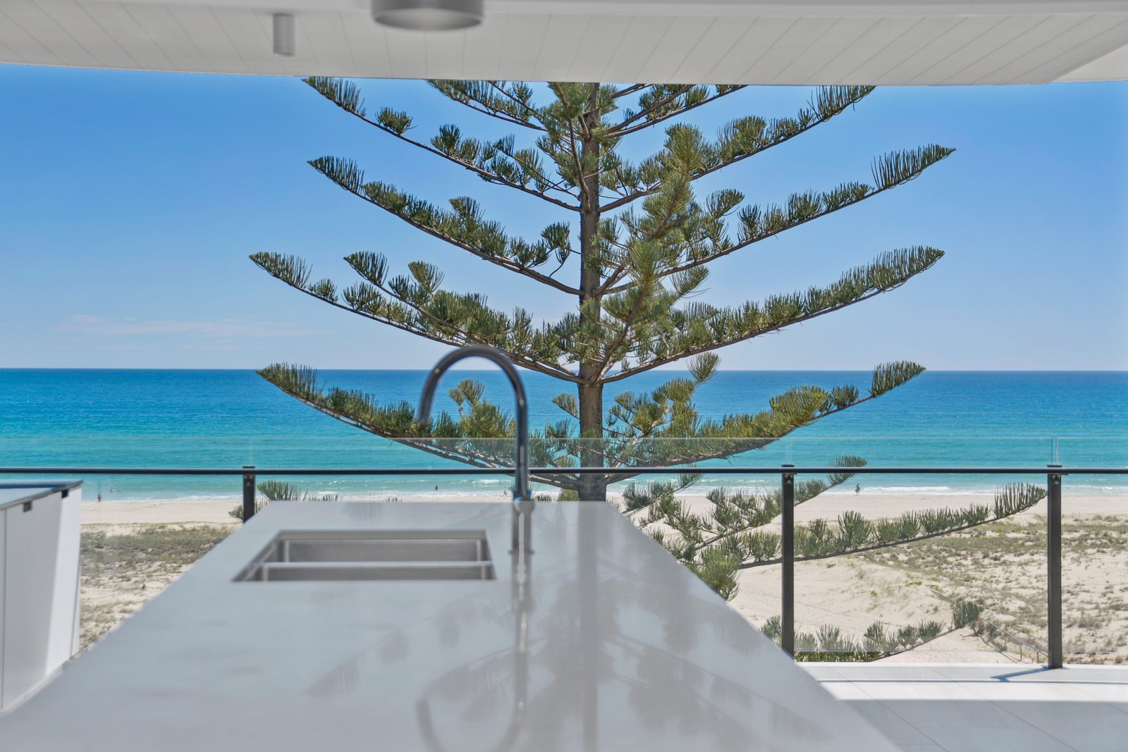 502/106 Pacific Parade BILINGA 2