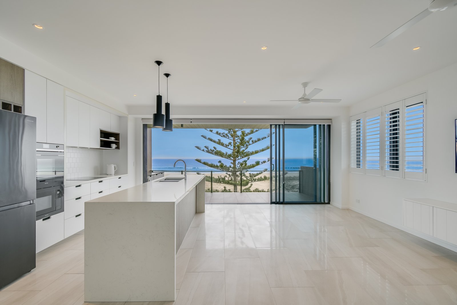 502/106 Pacific Parade BILINGA 3