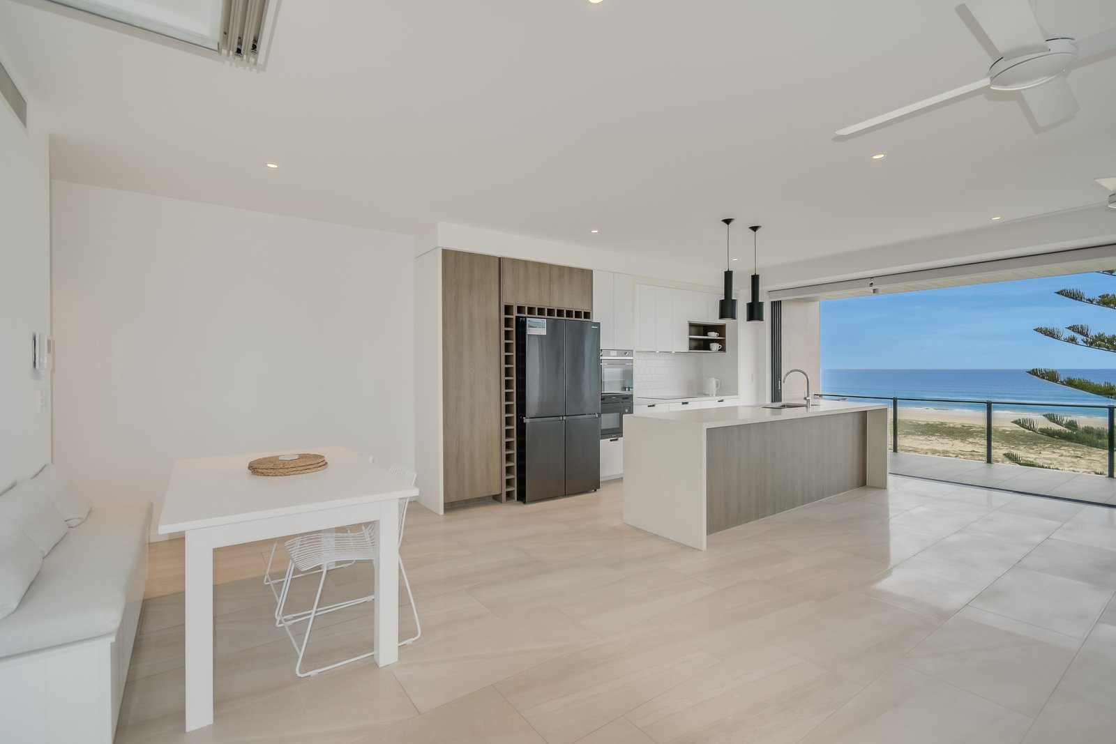 502/106 Pacific Parade BILINGA 6