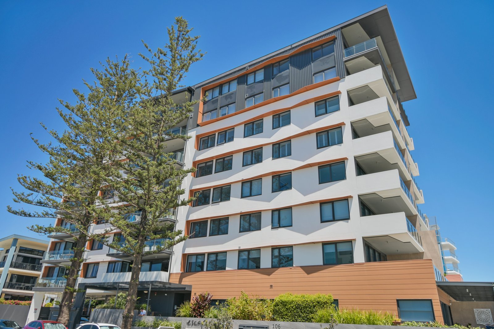 502/106 Pacific Parade BILINGA 11