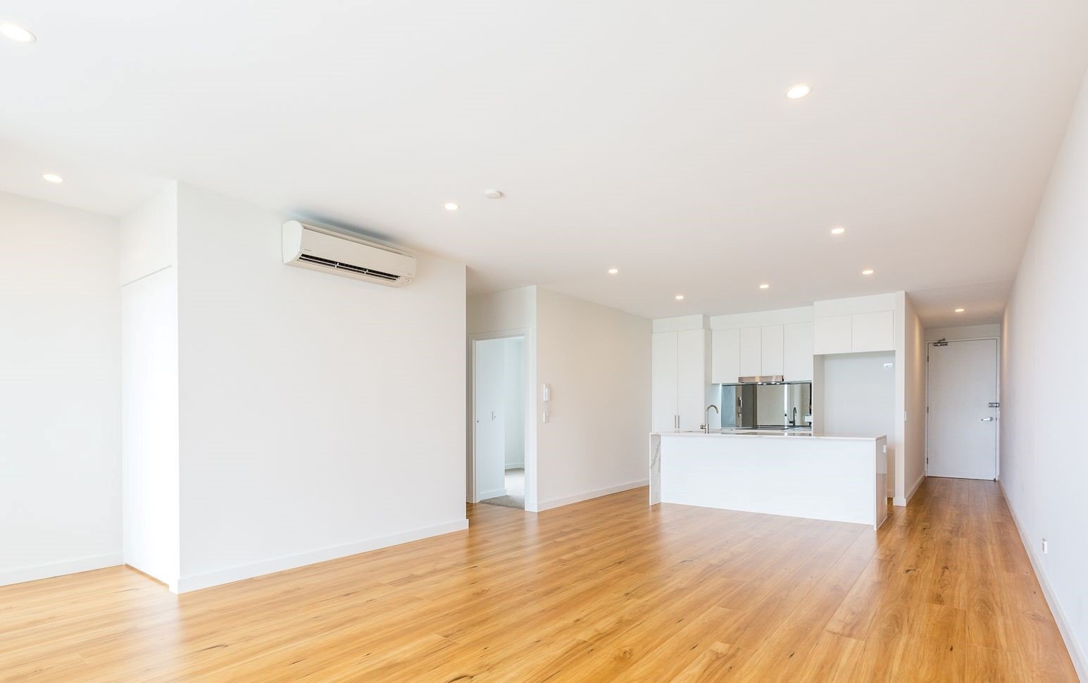 502/137 Eugaree Street SOUTHPORT 2