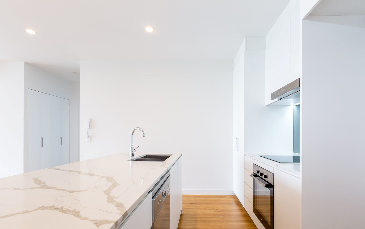 502/137 Eugaree Street SOUTHPORT 5