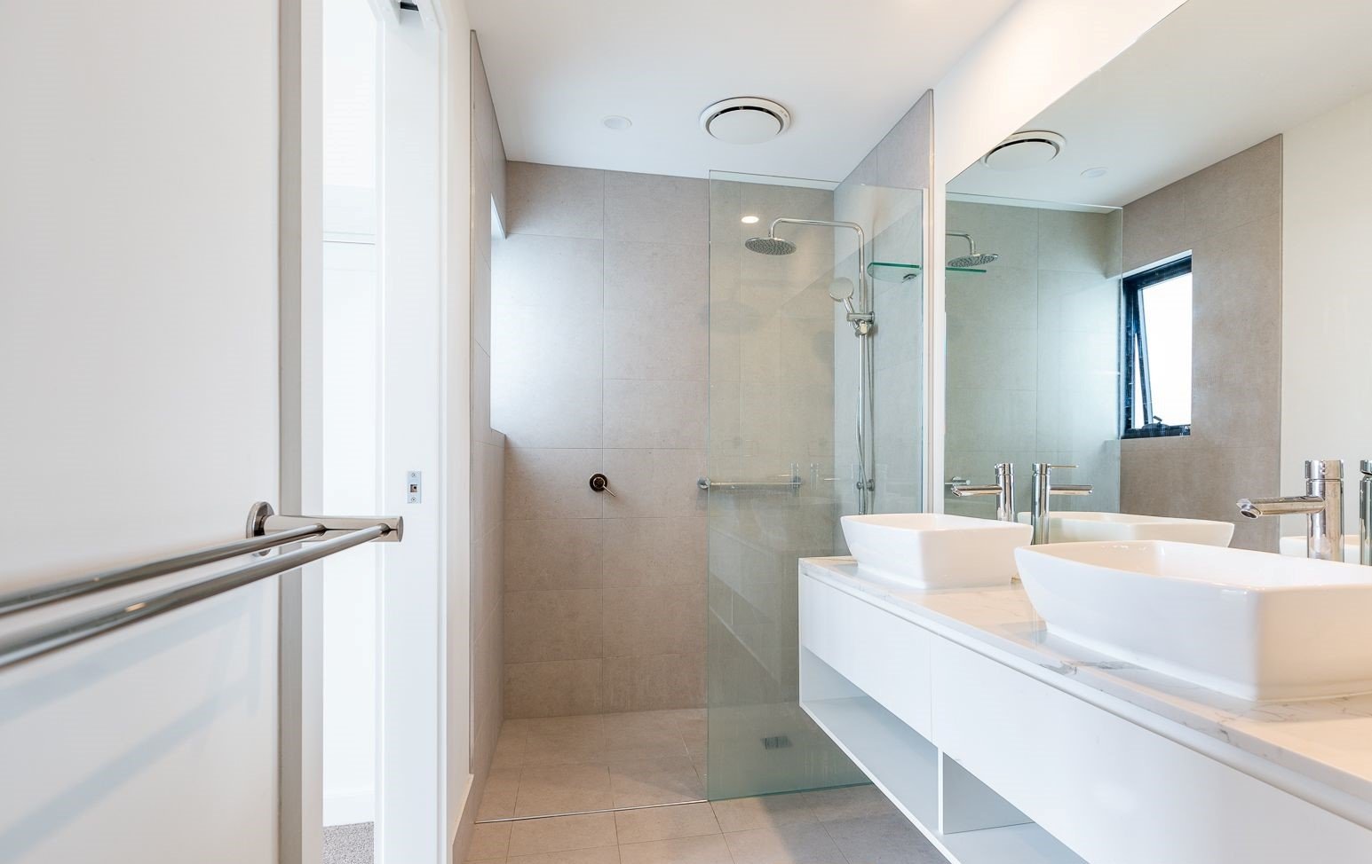 502/137 Eugaree Street SOUTHPORT 8