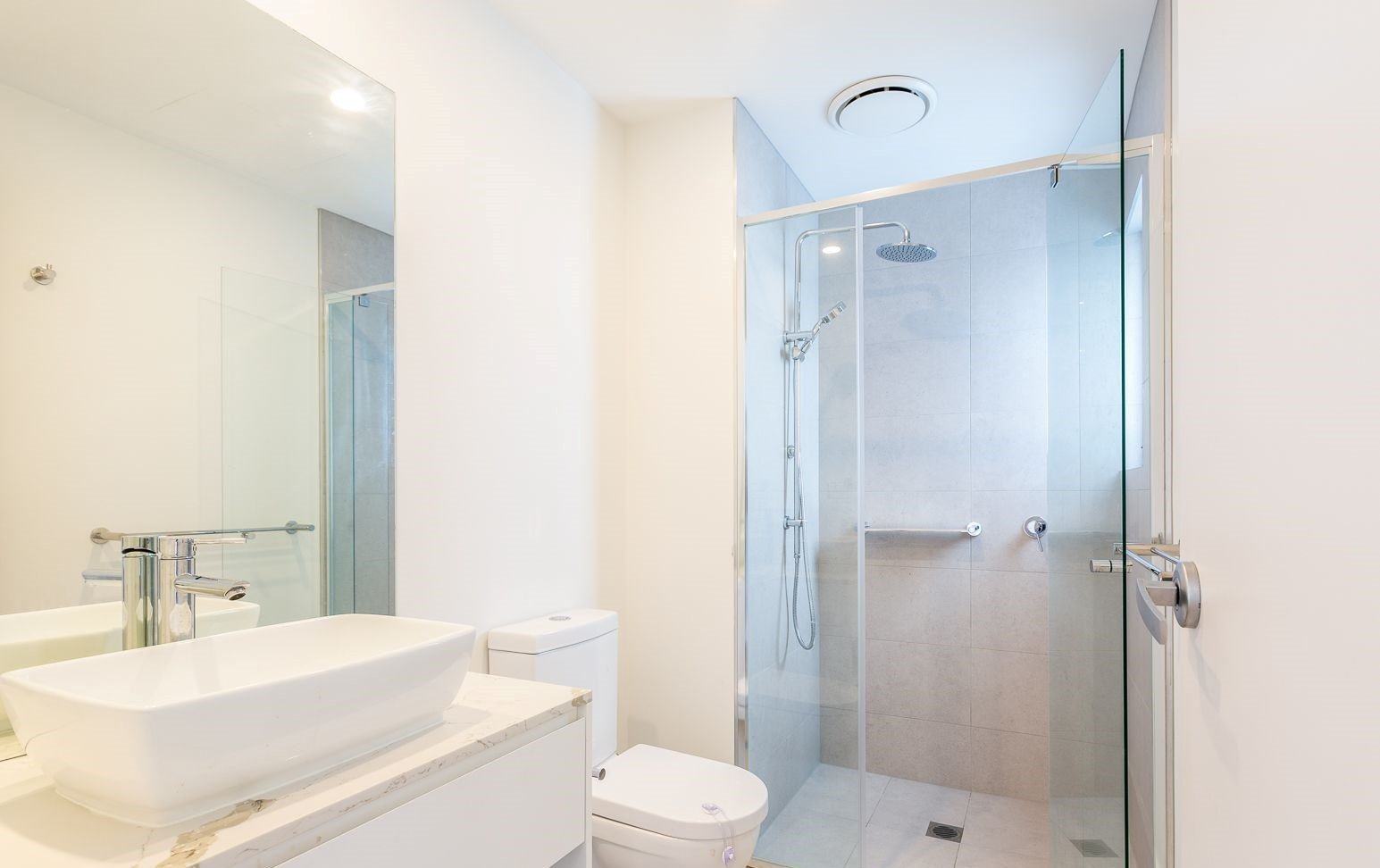 502/137 Eugaree Street SOUTHPORT 10