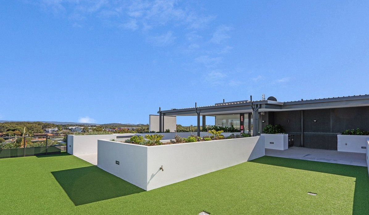 502/137 Eugaree Street SOUTHPORT 12