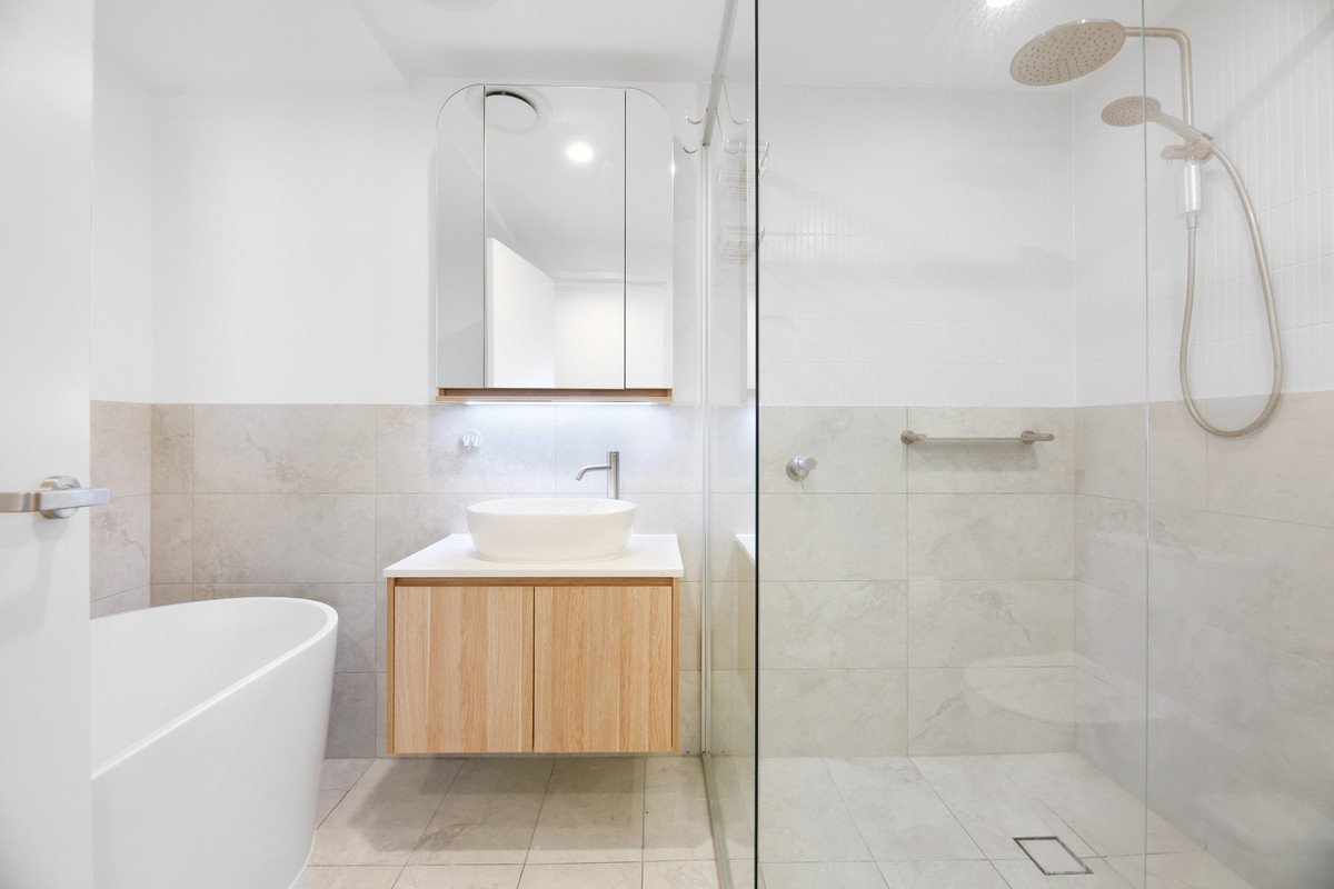 502/14 Twenty Eighth Avenue Palm Beach 14