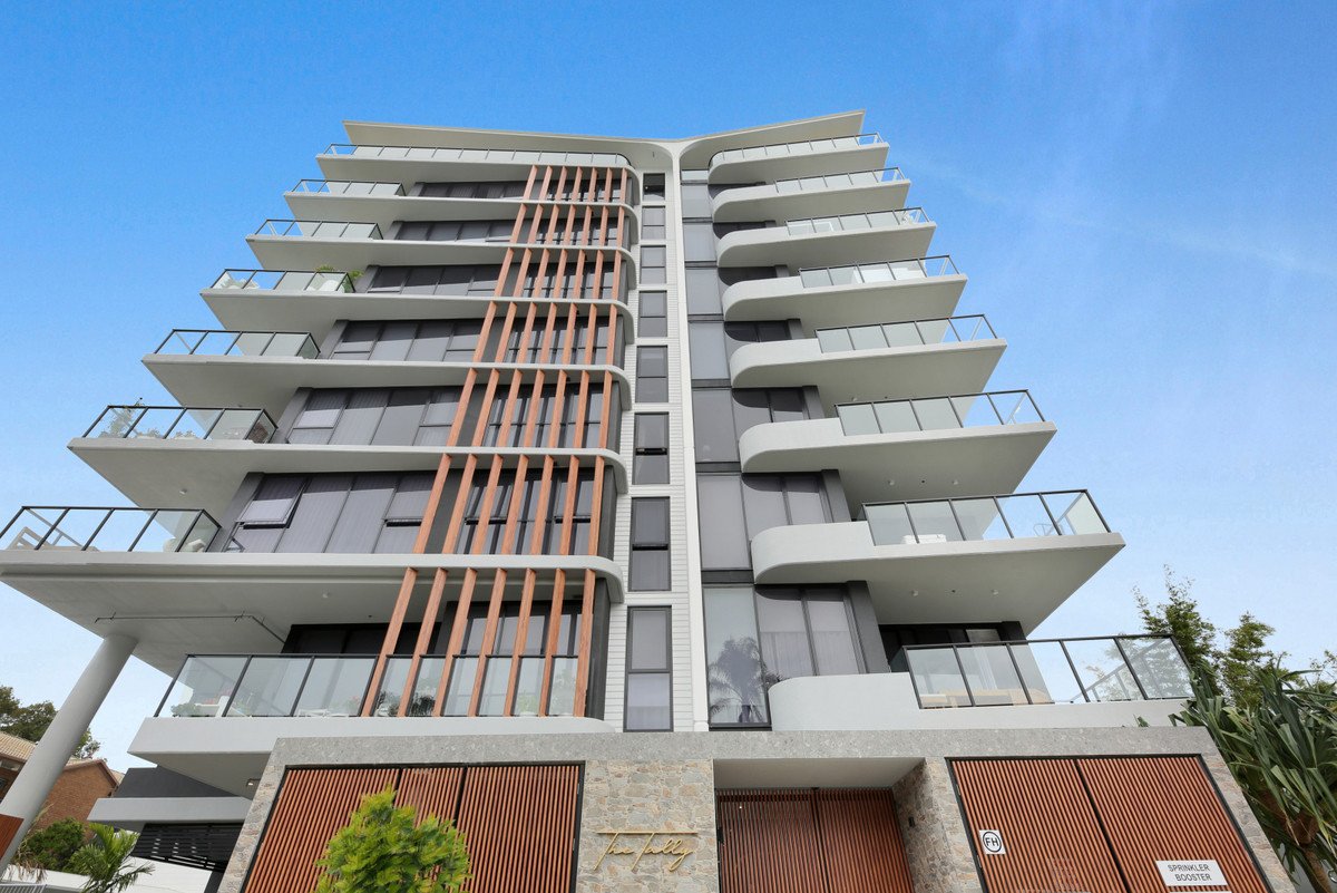 502/14 Twenty Eighth Avenue Palm Beach 25