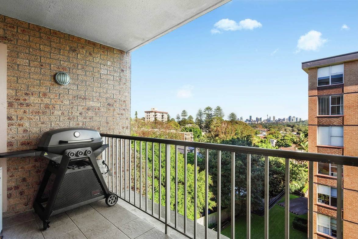 502/16 Roscrea Avenue RANDWICK 4