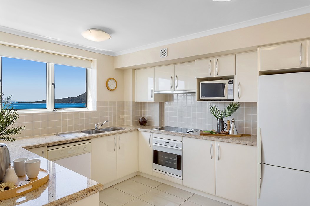 502/2 Messines Street SHOAL BAY 11