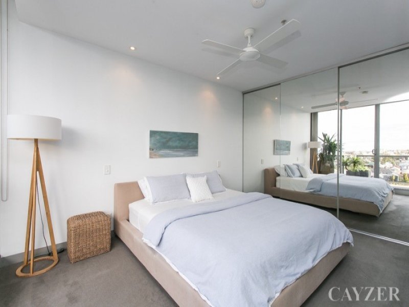 Gallery: 502/25 Pickles Street
