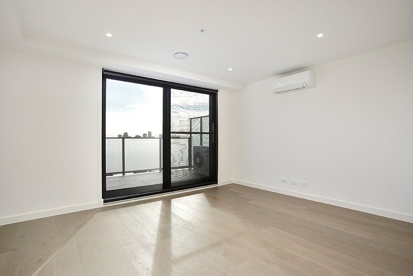 Gallery: 502/2A Henry Street