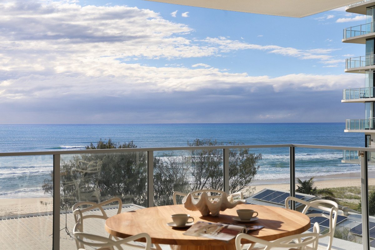 502/4 Twenty First Avenue Palm Beach 11