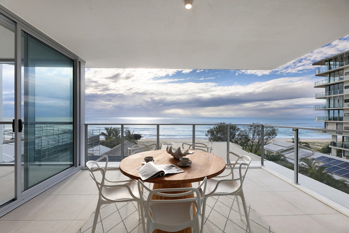 502/4 Twenty First Avenue Palm Beach 12