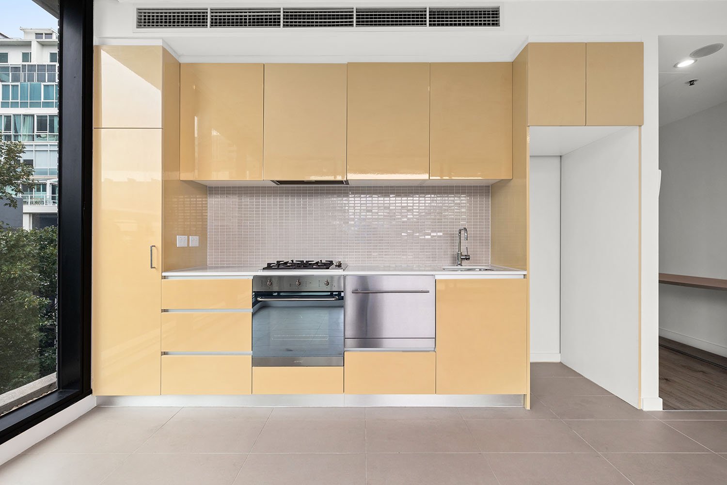 Gallery: 502/70 Queens Road