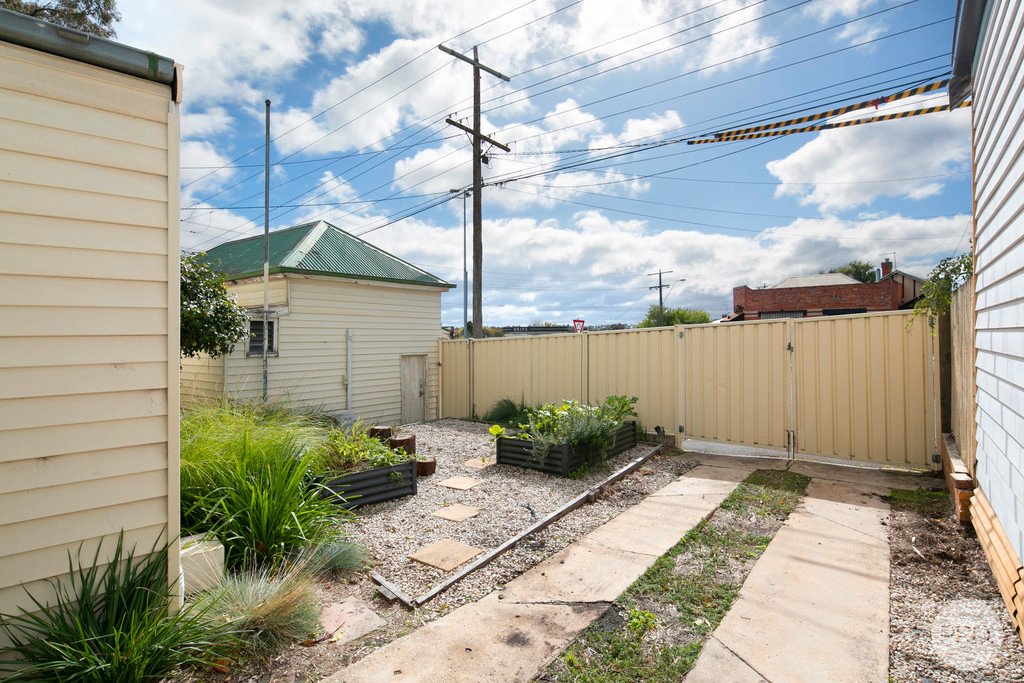 503 Barkly Street GOLDEN POINT 3