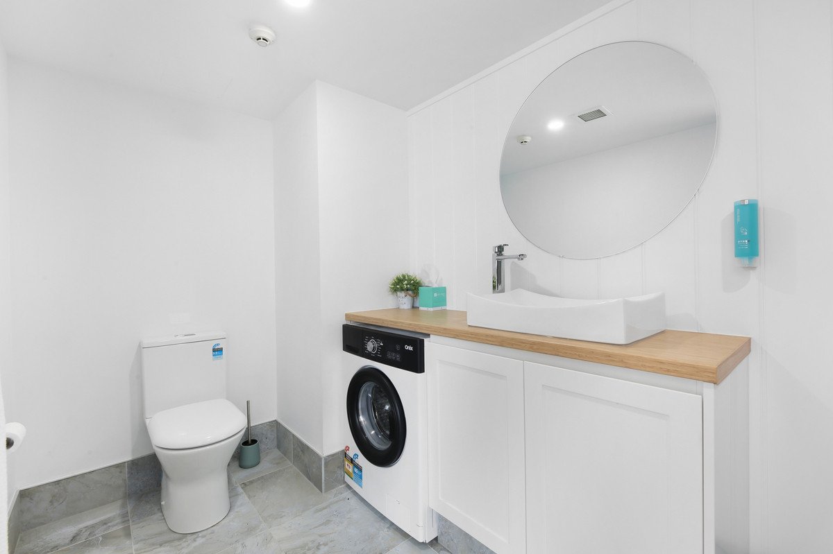 503/138 Ferny Avenue Surfers Paradise 15