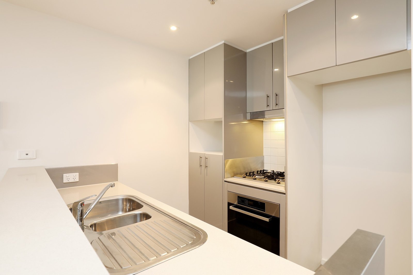 Gallery: 503/57 Bay Street