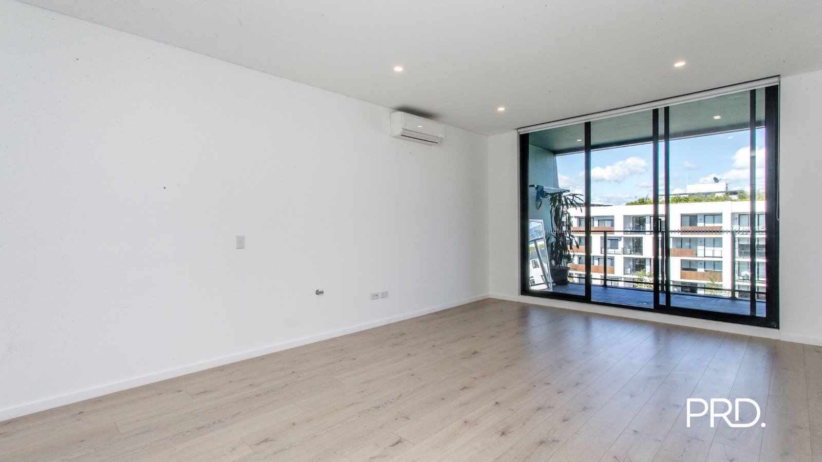 503/60 Lord Sheffield Cct  Penrith 9