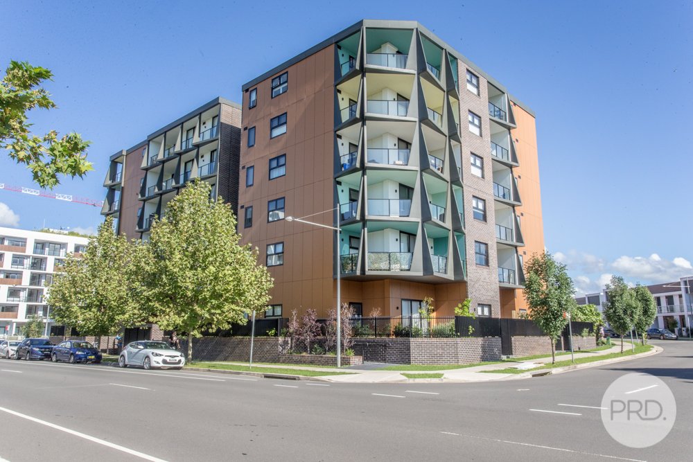 503/60 Lord Sheffield Circuit PENRITH 1