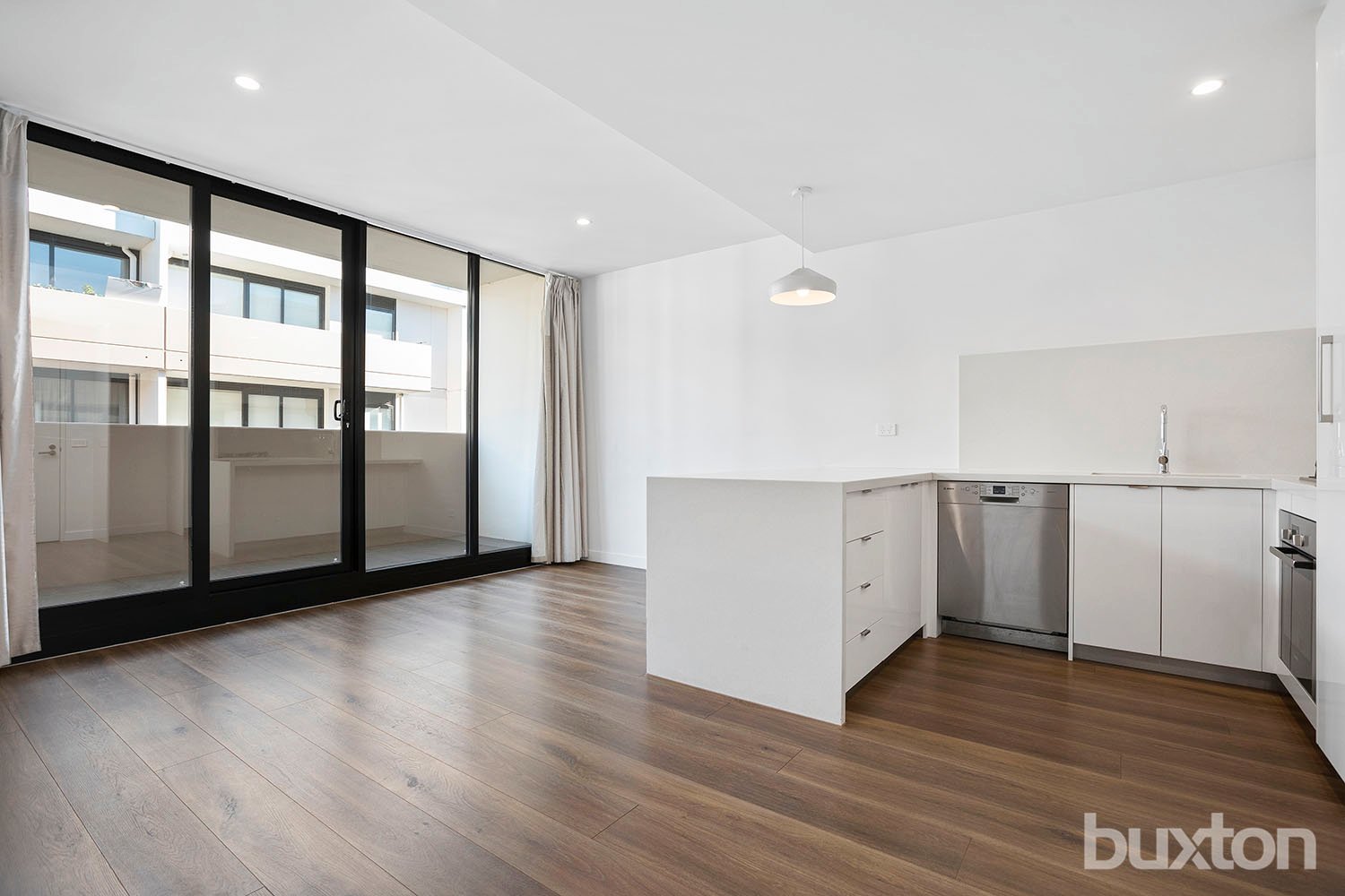Gallery: 503/70 Batesford Road