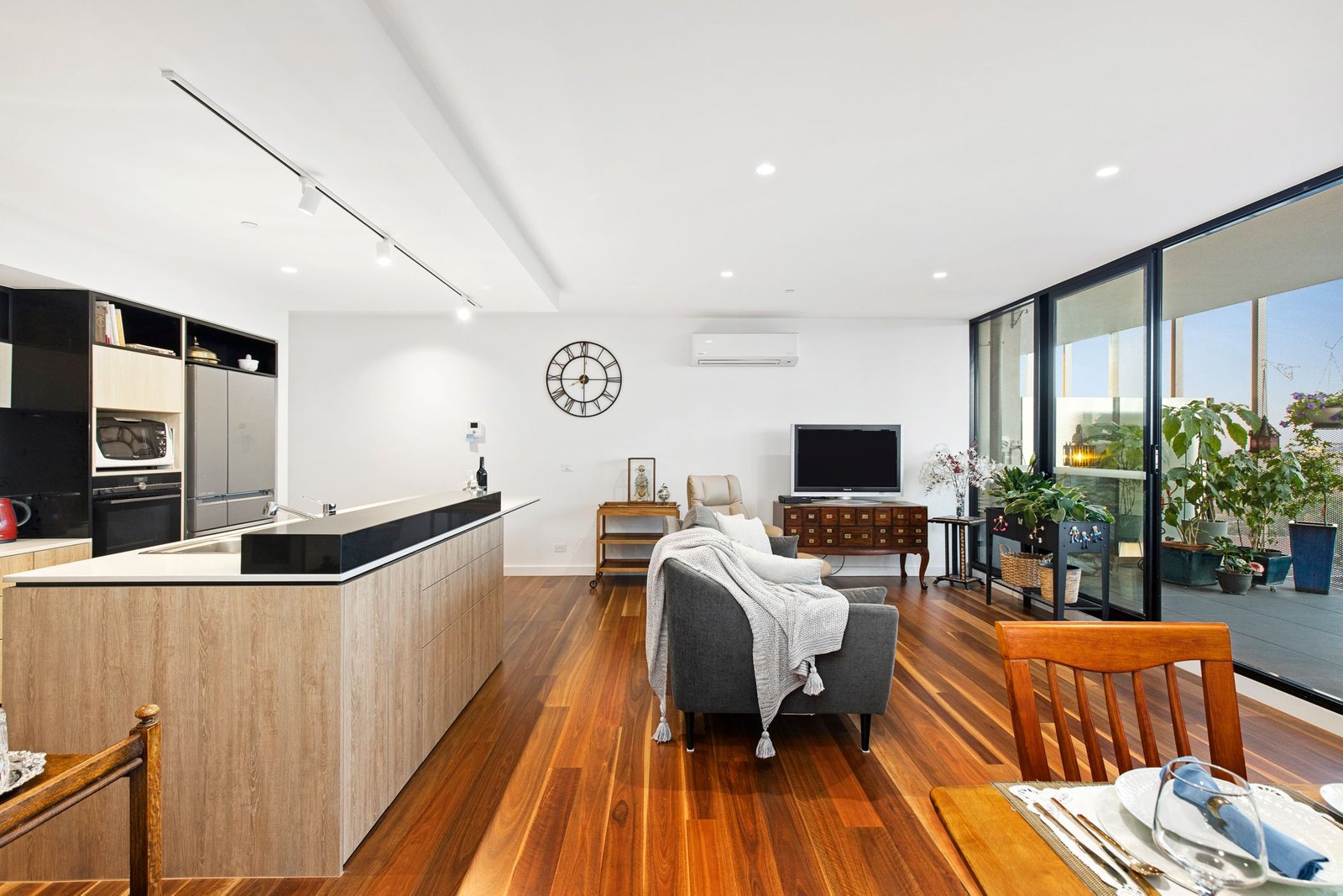Gallery: 503/89 Atherton Road