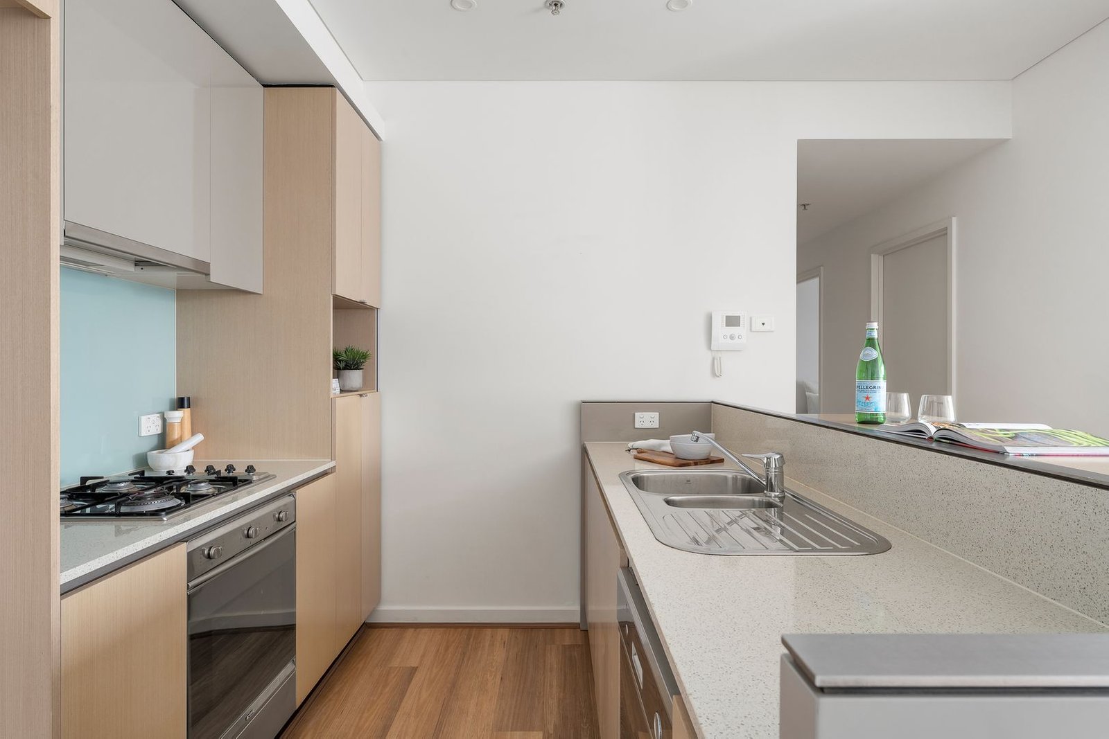 Gallery: 503G/93 Dow Street