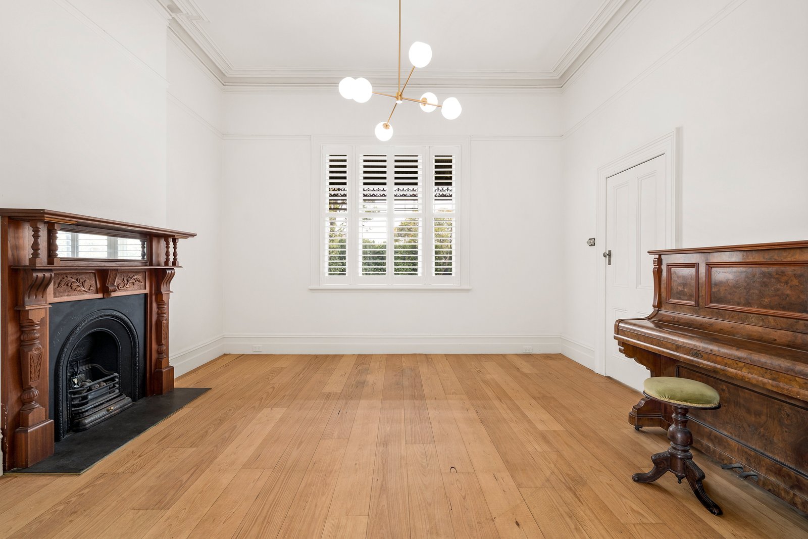 Real Estate and Property in 504 Hawthorn Road, Caulfield South, VIC