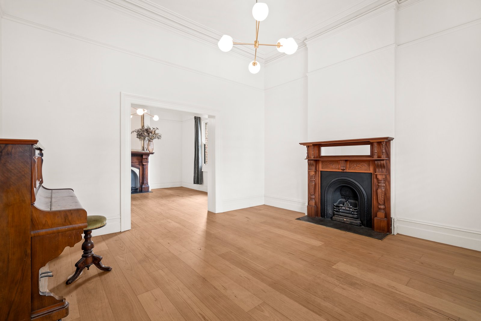 Real Estate and Property in 504 Hawthorn Road, Caulfield South, VIC