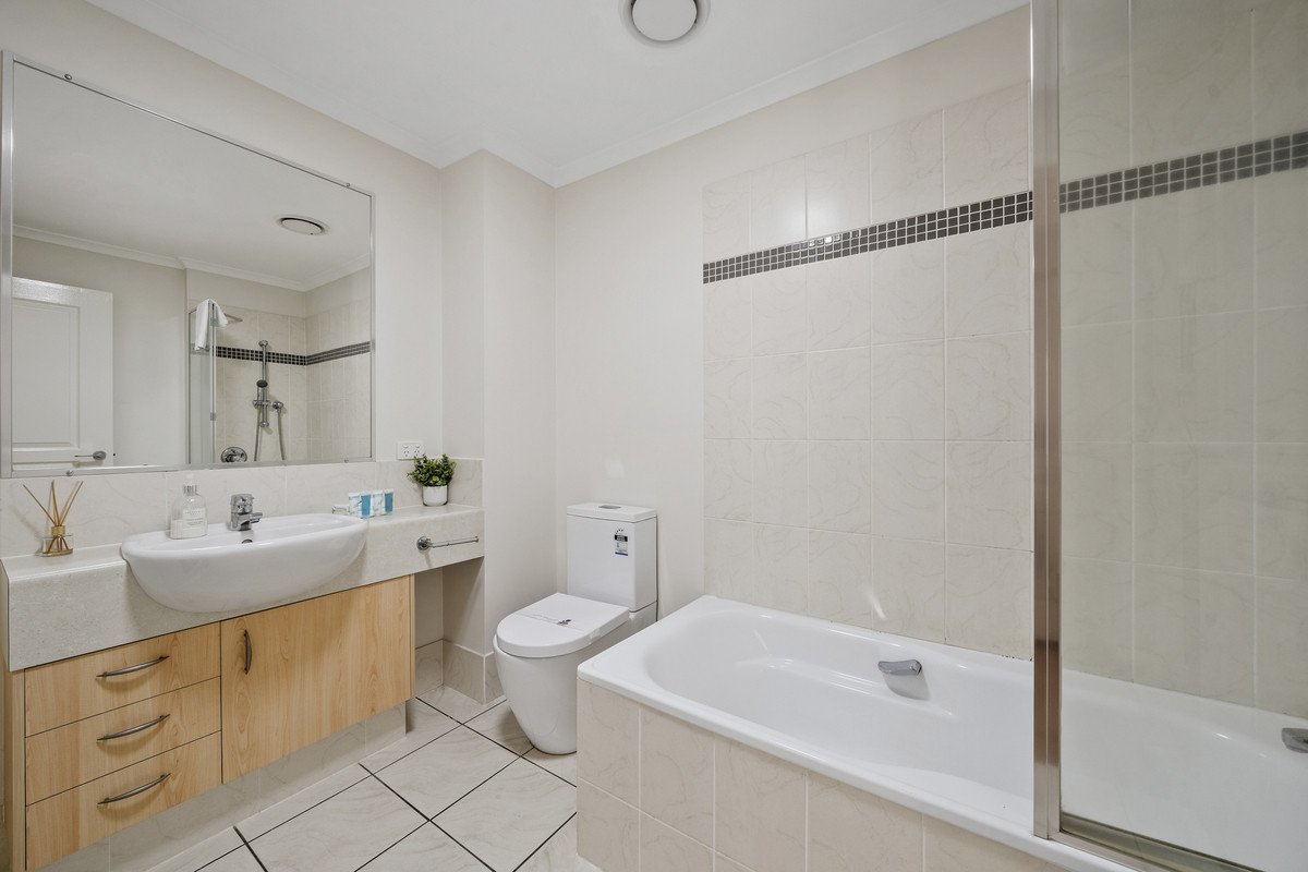 50/4 Park Avenue Burleigh Heads 19